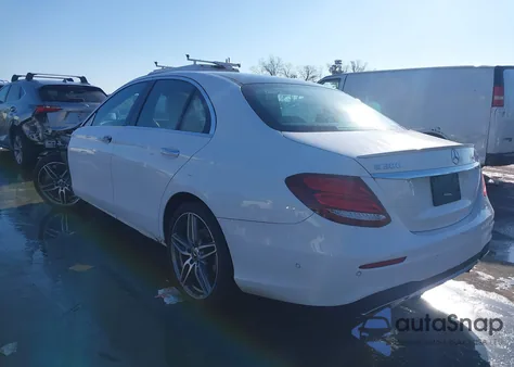 2019 Mercedes-Benz E 300 4Matic из США, поврежденный, VIN WDDZF4KB5KA521634